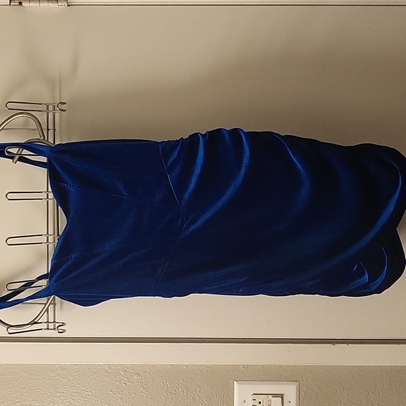 NWT. CIDER velvet short dress size M - Picture 5 of 6